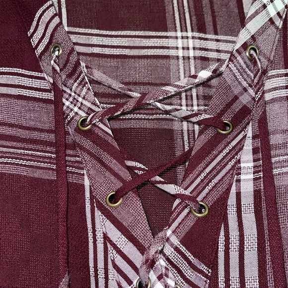 NWT WOMEN’S LACE UP PLAID BELL SLEEVE TOP - Picture 4 of 5